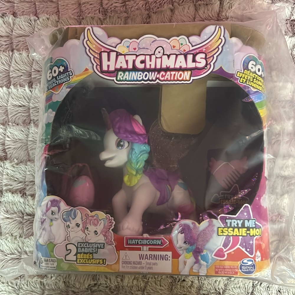 Hatchimals CollEGGtibles Hatchicorn with over 60 Lights and Sounds